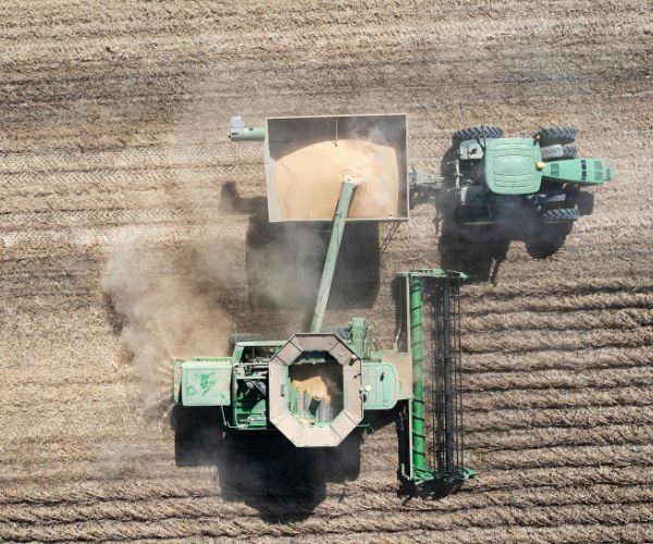 Digital Marketing for Farmers: How Farmers Can Grow Their Business Online